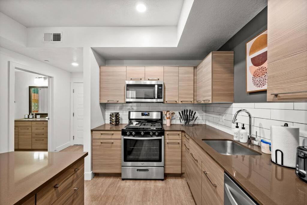Luxurious Retreat In Slc Appartement Salt Lake City Buitenkant foto